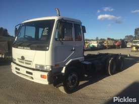 2007 Nissan UD PKA265 - picture2' - Click to enlarge