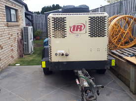 Ingersoll Rand 7/120 425 cfm Compressor  - picture0' - Click to enlarge