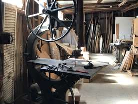 Hebco Woodworking Bandsaw with new blade - picture0' - Click to enlarge
