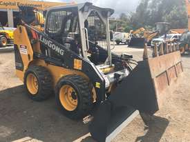2017 LiuGong 375B Skid Steer Loader - Low Hours - picture1' - Click to enlarge