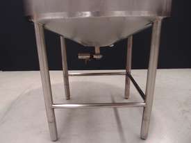 Stainless Steel Storage Tank - Capacity 3,000Lt - picture1' - Click to enlarge