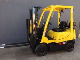 HYSTER H1.5TX Counterbalance Forklift with Side-Shift Fork Positioner - picture0' - Click to enlarge