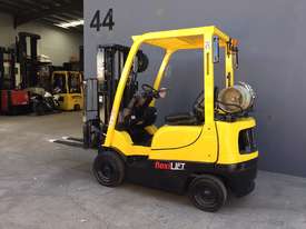 HYSTER H1.5TX Counterbalance Forklift with Side-Shift Fork Positioner - picture0' - Click to enlarge