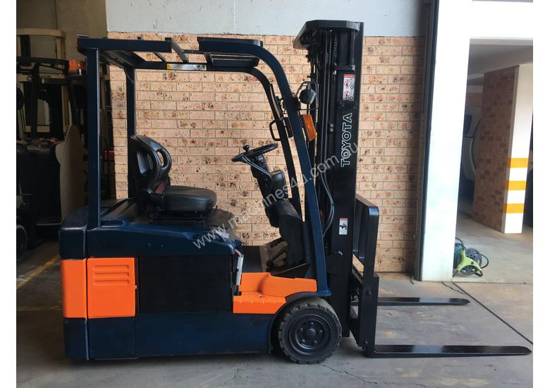 caption Late Model TOYOTA 7FBE18 4.5m Container Mast SS Great Battery Low Hrs Runs Well!