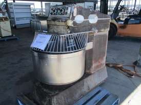 Aust Bakery Equip Dough Mixer - picture0' - Click to enlarge