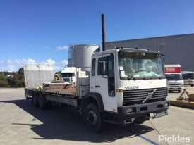 1997 Volvo FL6 - picture0' - Click to enlarge