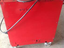 Welding machine for sale - picture2' - Click to enlarge