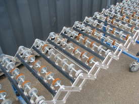 Accordion Expandable Roller Conveyor - 4m long - picture0' - Click to enlarge