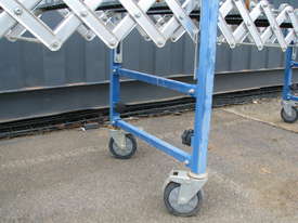 Accordion Expandable Roller Conveyor - 4m long - picture1' - Click to enlarge