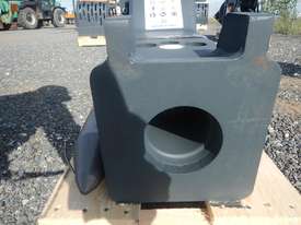Mustang HM500 Hydraulic Breaker c/w Chiesel Tool - picture2' - Click to enlarge