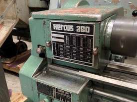 Hercus Centre Lathe - picture1' - Click to enlarge