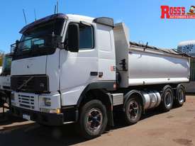 Volvo 2000 FH16 Tipping Truck - picture1' - Click to enlarge