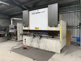 Used NC Hydraulic Pressbrake - picture0' - Click to enlarge