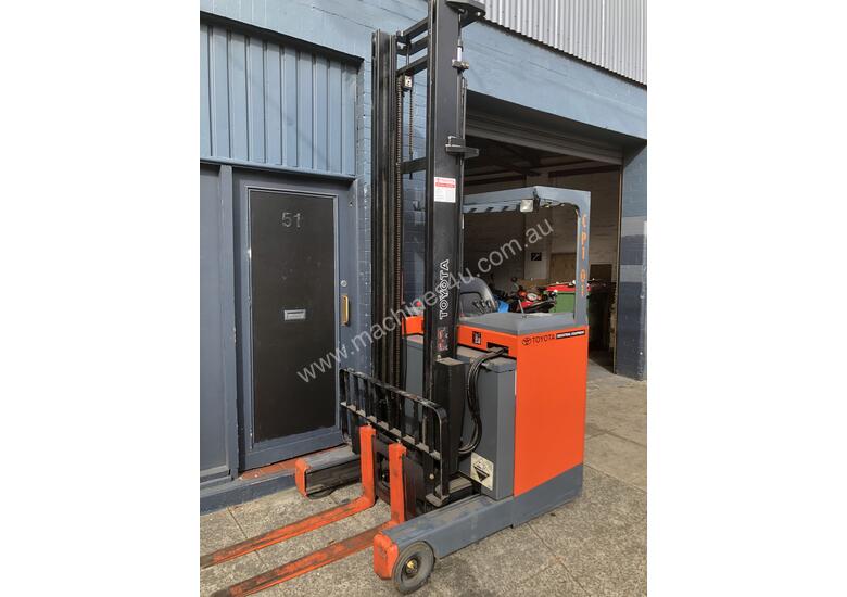 caption Toyota Forklift Reach