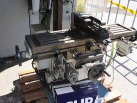 Hafco Metalmaster Horizontal Vertical Milling Machine - picture0' - Click to enlarge