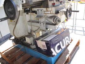 Hafco Metalmaster Horizontal Vertical Milling Machine - picture1' - Click to enlarge