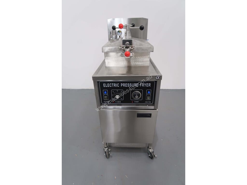 Used CNIX Cnix MDXZ24C Electric Pressure Fryer Upright Storage Freezer