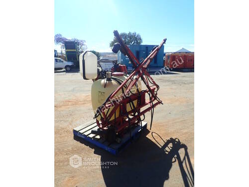 HARDI 3 POINT LINKAGE SPRAYER