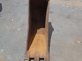 8 Tonne 350mm GP Bucket. In good used condition.  6 month warranty - picture0' - Click to enlarge