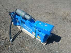 Kabonc KBKC600 Hydraulic Breaker - picture2' - Click to enlarge