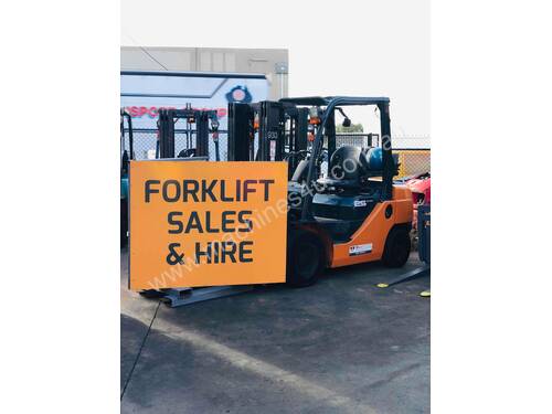Toyota 2.5t counterbalanced forklift