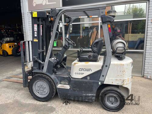 2.5 Tonne Container Mast Forklift For Sale!