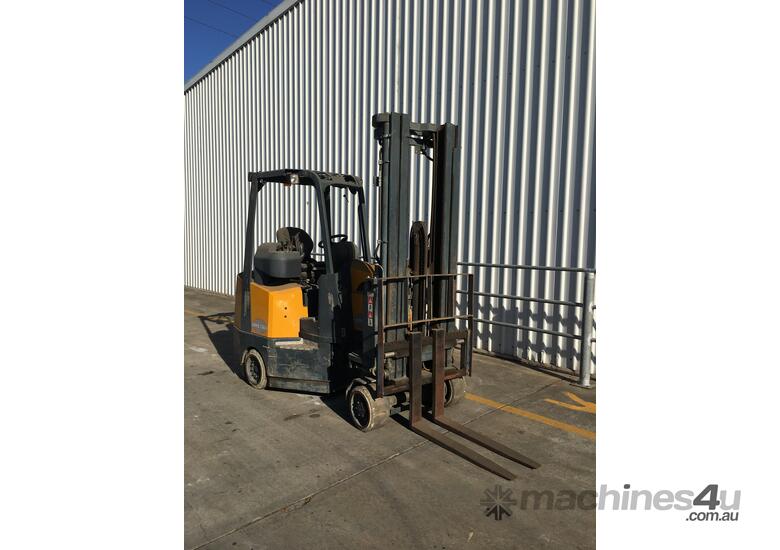 caption 2.0T Battery Electric Narrow Aisle Forklift