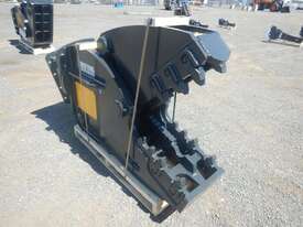 Mustang RH20 Hydraulic Rotating Crusher - picture2' - Click to enlarge
