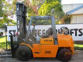 TCM 4 ton LPG Used Forklift #1621 - picture0' - Click to enlarge