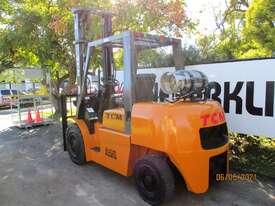 TCM 4 ton LPG Used Forklift #1621 - picture2' - Click to enlarge