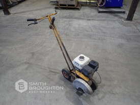 MEY EQUIPMENT BE12H PETROL LAWN EDGER - picture0' - Click to enlarge