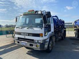 Isuzu V330 - picture1' - Click to enlarge