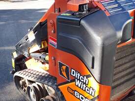 2017 DITCH WITCH SK600 U4180 - picture2' - Click to enlarge