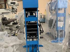New 100T H Frame Hydraulic Press - picture0' - Click to enlarge