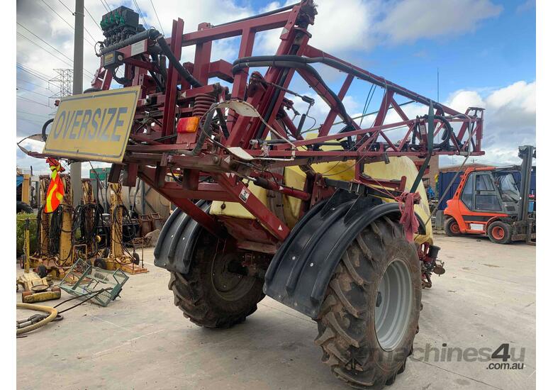caption Hardi Navigator 4000 Sprayer