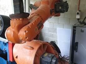 Kuka KR125 Used industrial Robot - picture0' - Click to enlarge