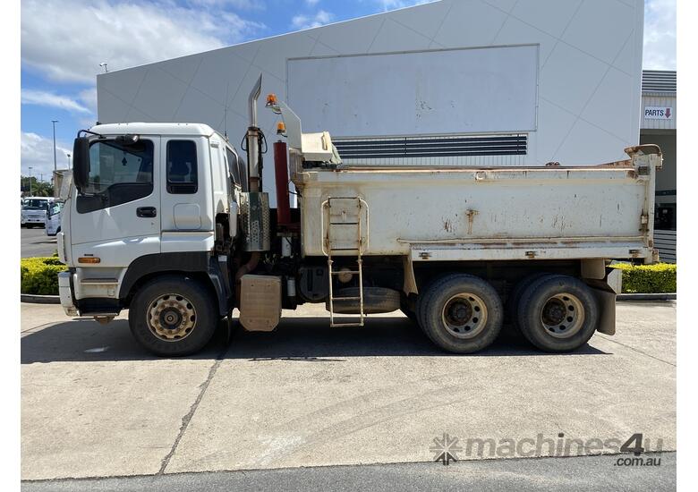 caption 2010 ISUZU CXZ GIGA - Tipper Trucks - Premium
