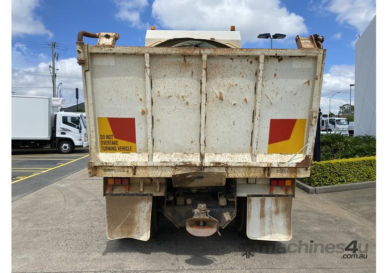 caption 2010 ISUZU CXZ GIGA - Tipper Trucks - Premium