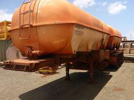 CUSTOM DUAL TANKER - picture0' - Click to enlarge