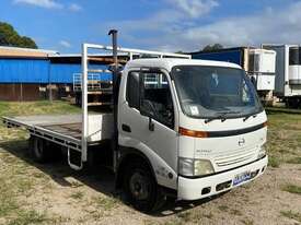 Hino Dutro - picture0' - Click to enlarge