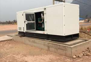 Kusing 500KVA Cummins Silenced Diesel Generator 3 Phase 415V