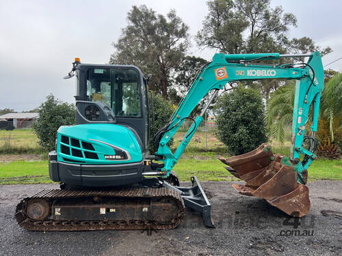 Kobelco SK55 Tracked-Excav Excavator