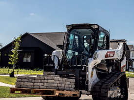 Bobcat T66 R Series Compact Track Loader - picture2' - Click to enlarge