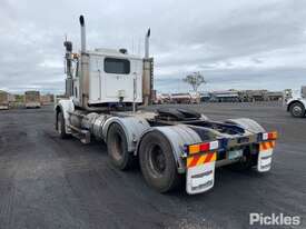 2010 Western Star Constellation - picture2' - Click to enlarge