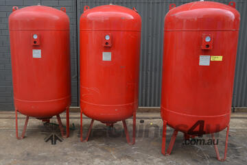 BAYMAK 700L Hot water Expansion Tank Changeable Membrane 10 bar operational pressure