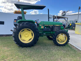 John Deere 1750 FWA/4WD Tractor - picture0' - Click to enlarge