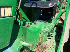 John Deere 1750 FWA/4WD Tractor - picture1' - Click to enlarge