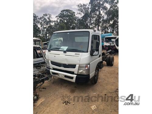 2015 Mitsubishi Fuso Canter 515