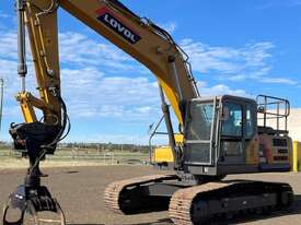 LOVOL FR220D Excavator - picture1' - Click to enlarge