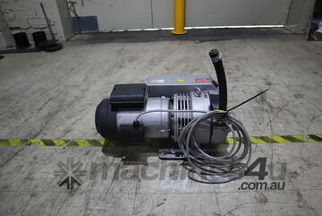 Rotary Vane Vacuum Pump - Gardner Denver VCA 25 Rotary Vane Vacuum Pump - Gardner Denver VCA 25